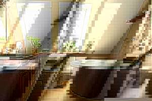 Коричневый