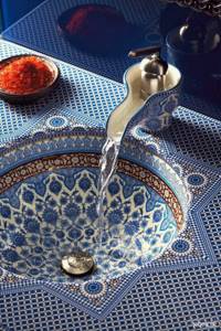 Красивая марокканская раковина для ванной комнаты фото