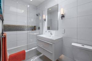 Многоуровневое освещение - Дизайн ванной комнаты 4 кв.м.