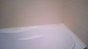 вариант использования герметизации в ванной в ремонте дома